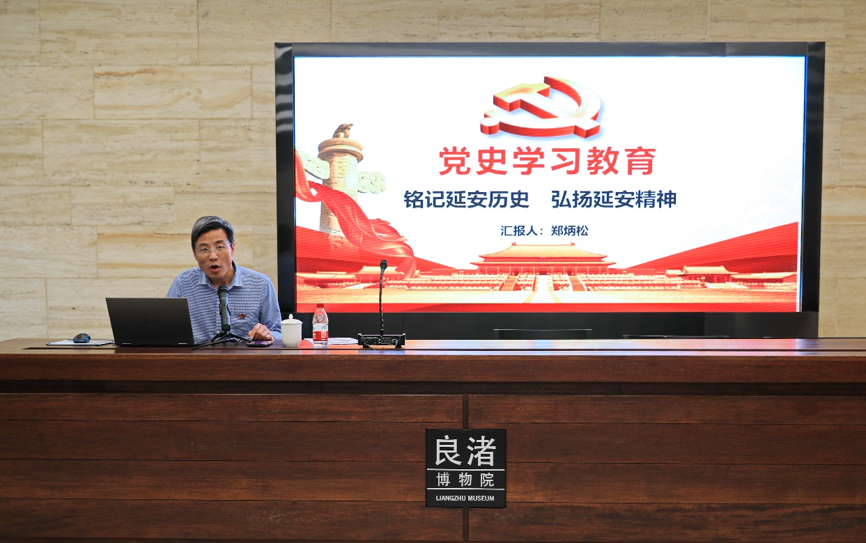 电视屏幕在桌子上描述已自动生成 电视屏幕在桌子上描述已自动生成